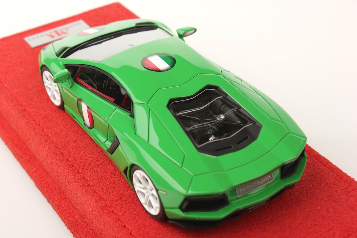 Lamborghini Aventador LP700-4 Italy Flag 1:43 - immagine 4