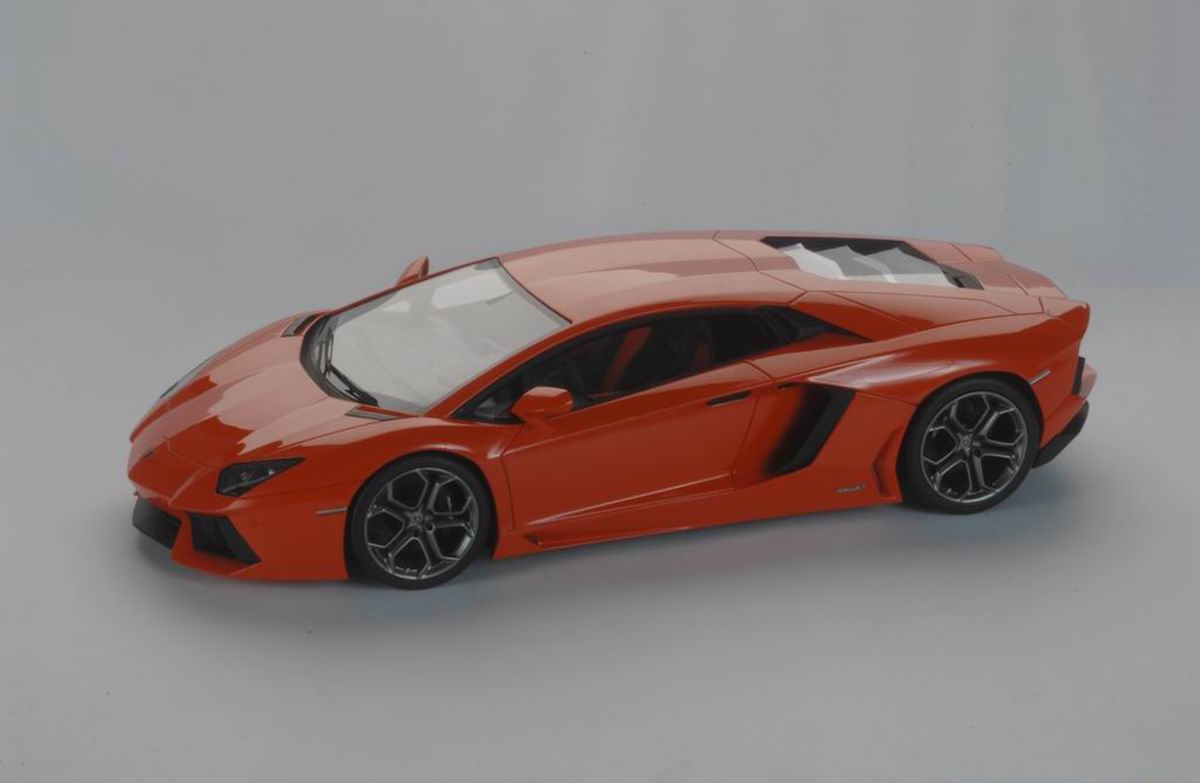 Lamborghini Aventador LP 700-4 1:18 | MR Collection Models