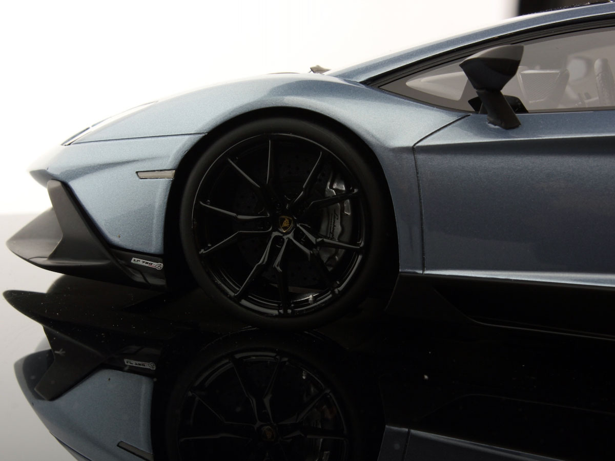 Lamborghini Aventador LP720-4 50th Anniversary 1:18 - immagine 4