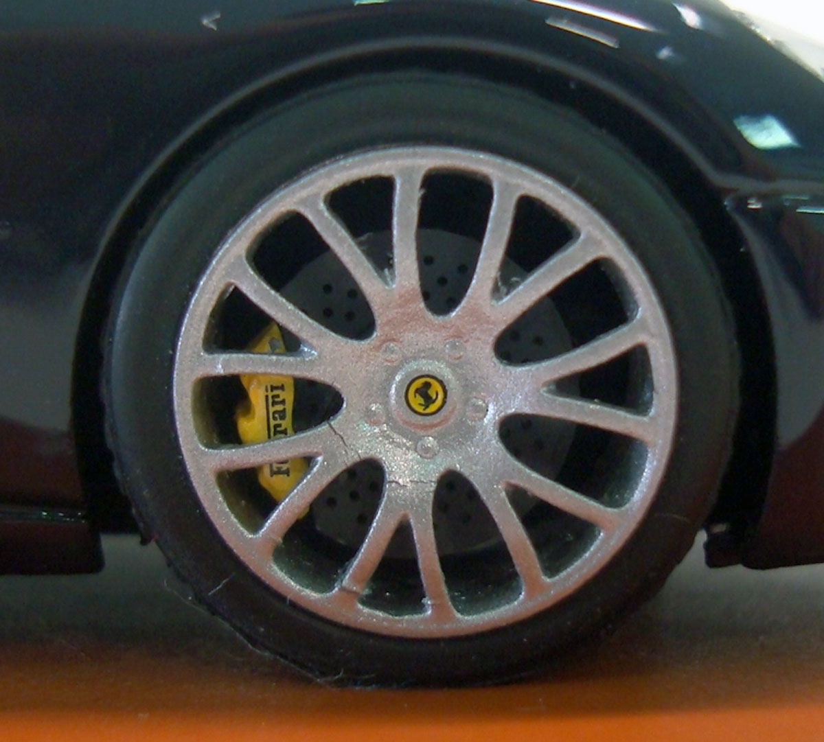 Ferrari 599 GTB 1:43 - immagine 5