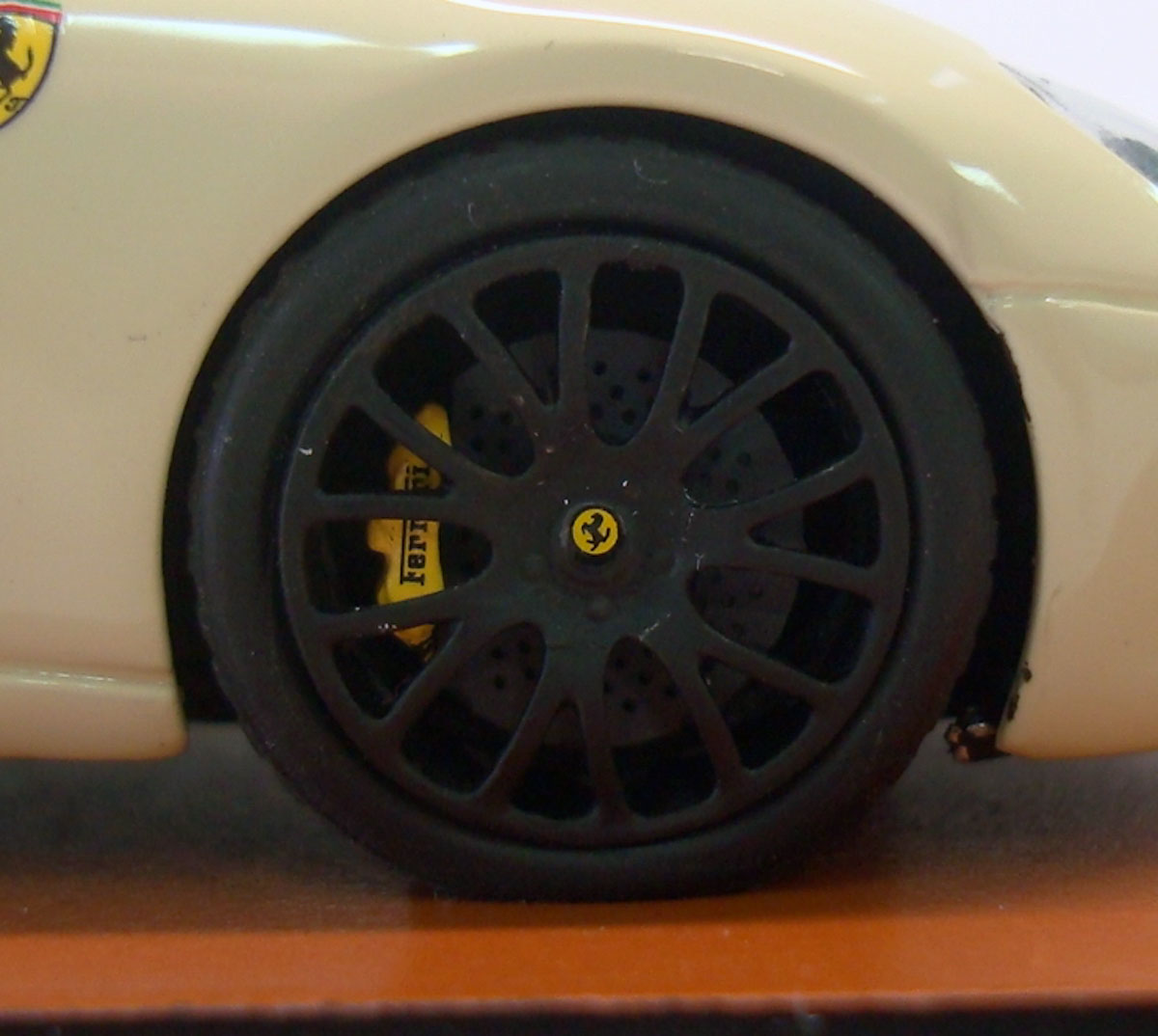 Ferrari 599 GTB 1:43 - immagine 2