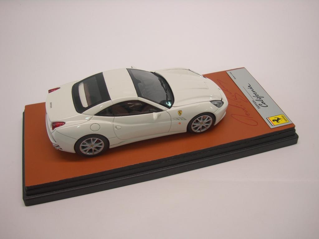 Ferrari California 1:43 - immagine 5