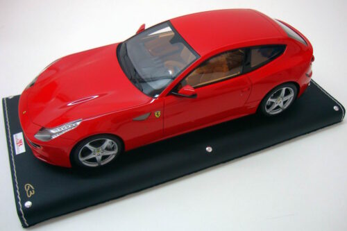 Ferrari FF 1:18