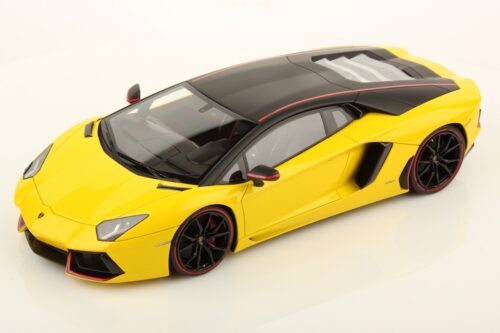 Lamborghini Aventador LP 700-4 Pirelli Edition 1:18