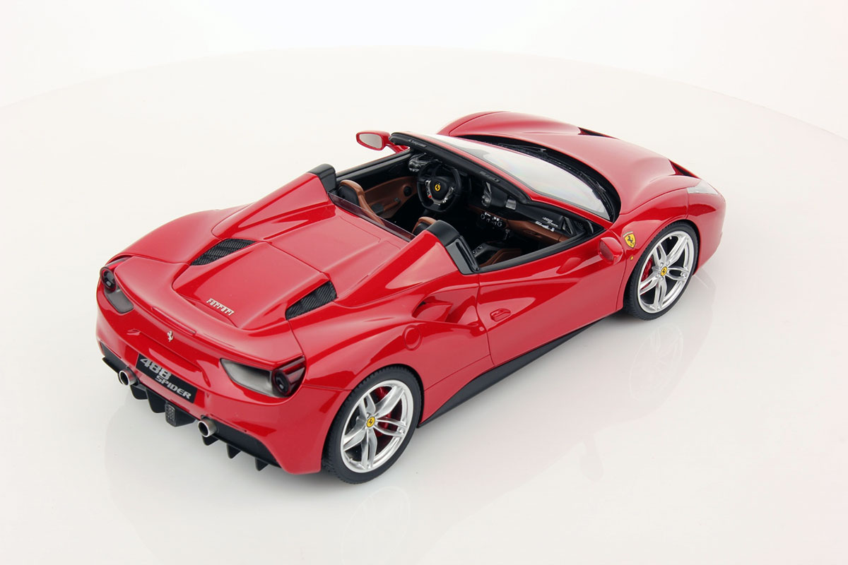 Ferrari 488 Spider Frankfurt Motorshow 2015 1:18 - immagine 3