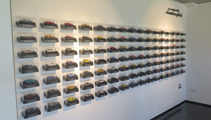 lamborghini wall