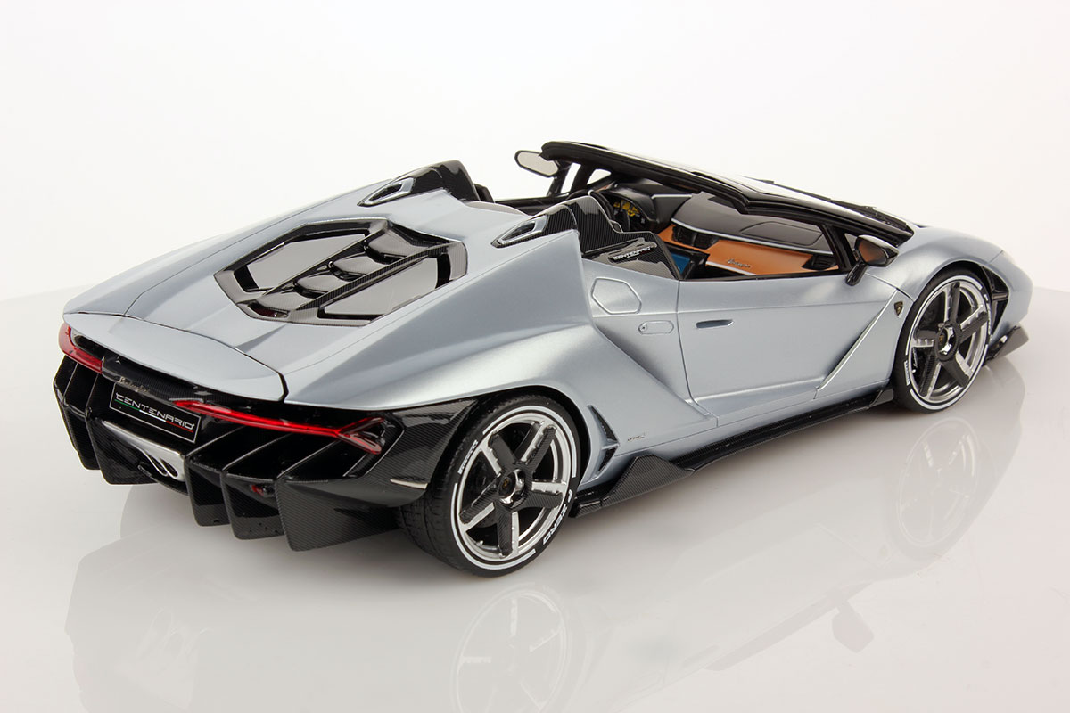 Lamborghini Centenario Roadster 1:18