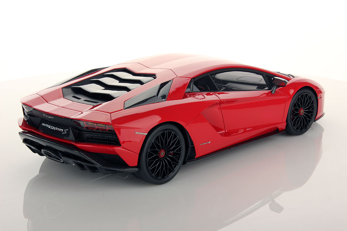 Lamborghini Aventador S 1:18