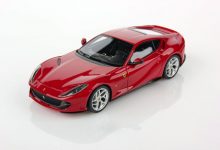 Ferrari 812 Superfast 1:18