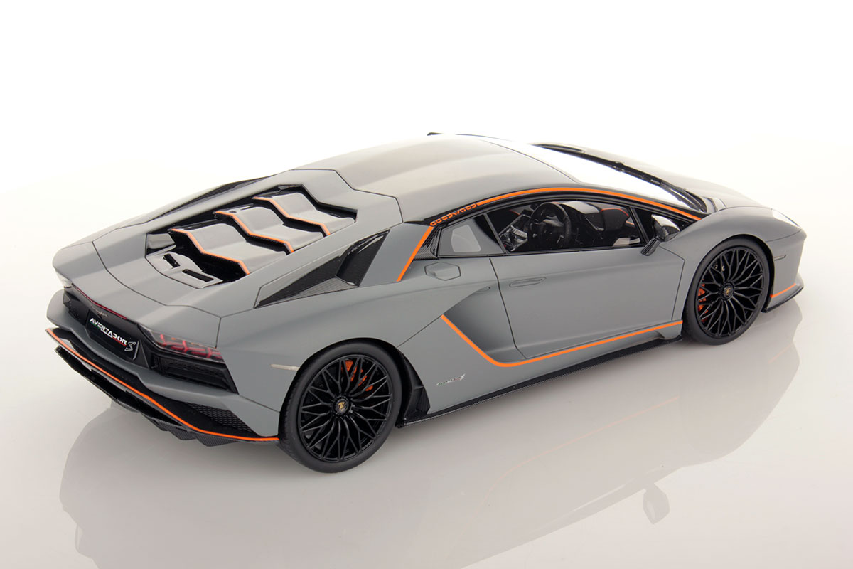 Lamborghini Aventador S Ad Personam 1:18