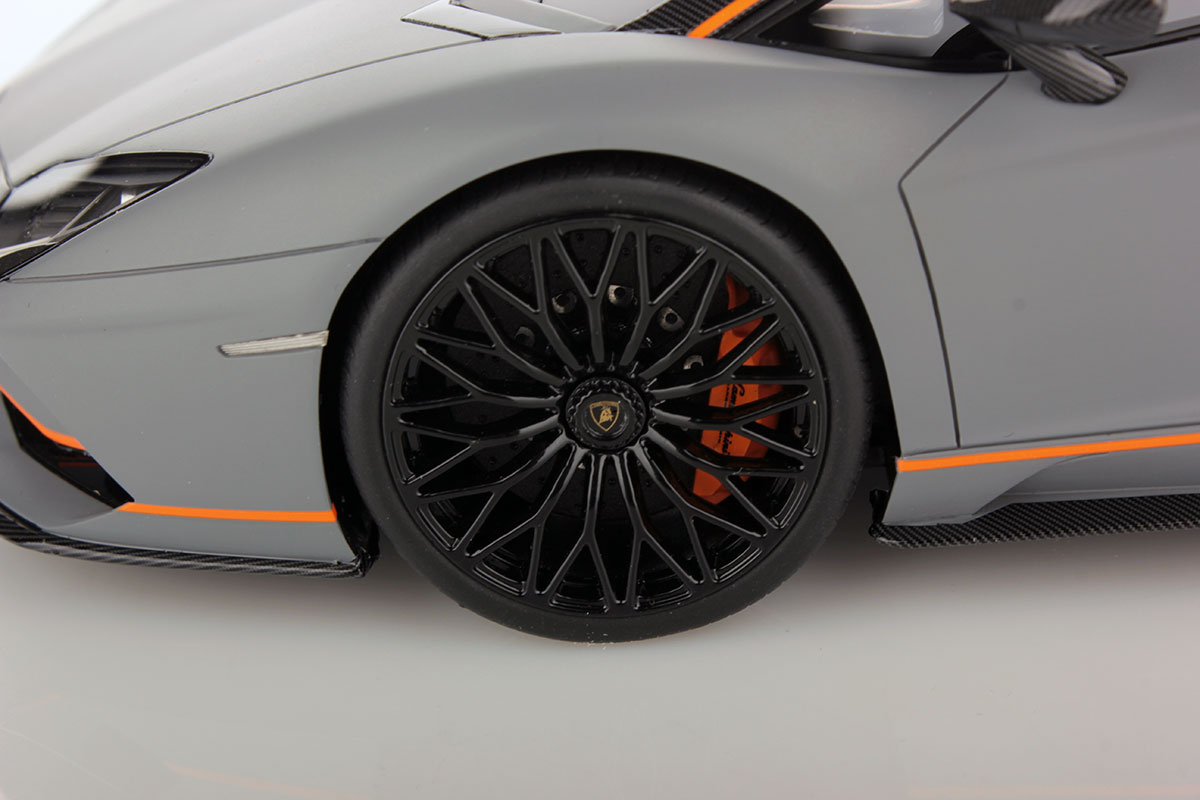 Lamborghini Aventador S "Ad Personam" 1:18 - immagine 6