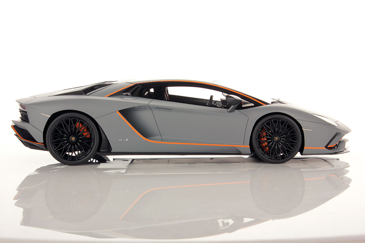 Lamborghini Aventador S Ad Personam 1:18