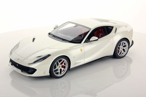 Ferrari 812 Superfast 1:18