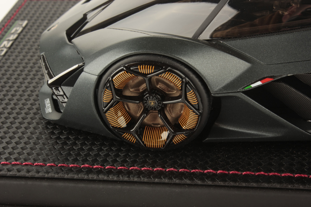 The 1/18 Lamborghini Terzo Millennio from MR, a review by