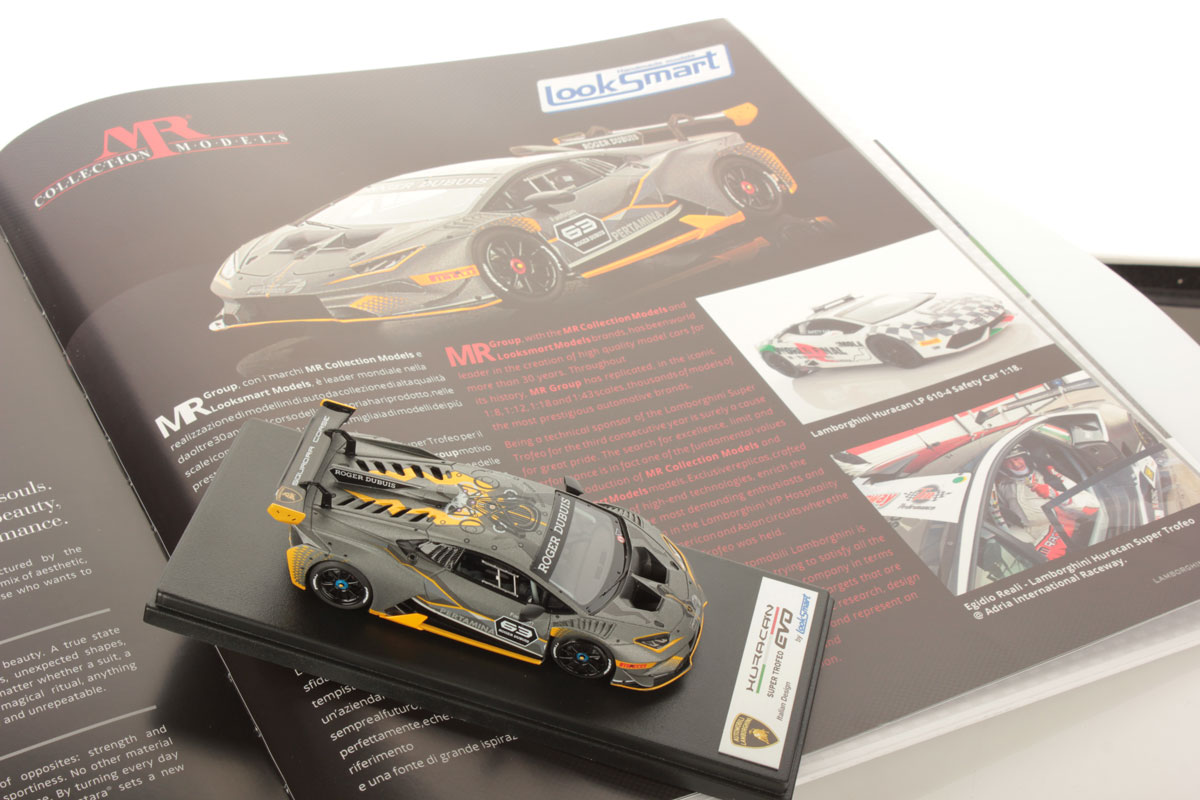 Lamborghini Super Trofeo Yearbook 2017