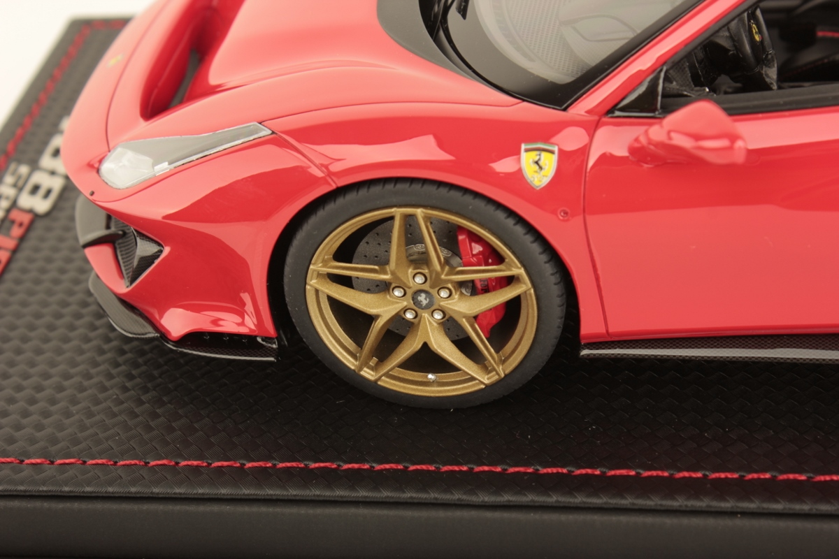 FERRARI 488 PISTA SPIDER 1:18