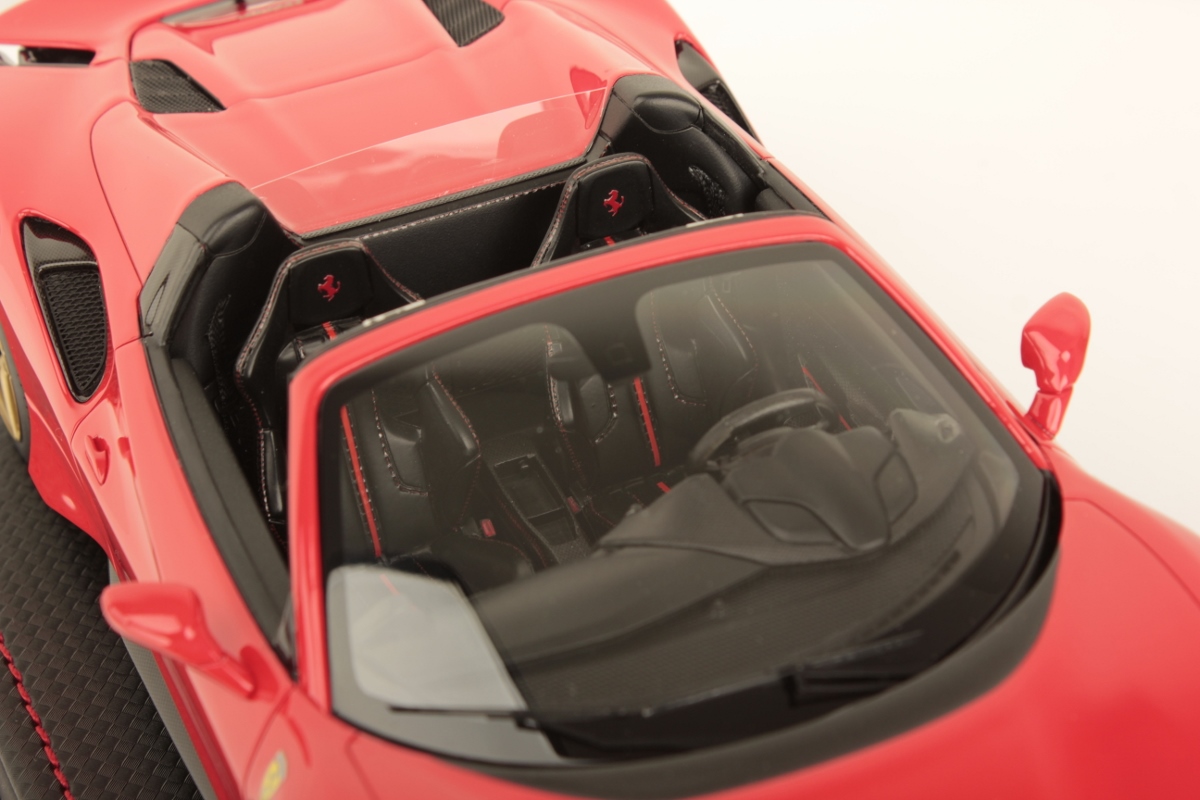 FERRARI 488 PISTA SPIDER 1:18