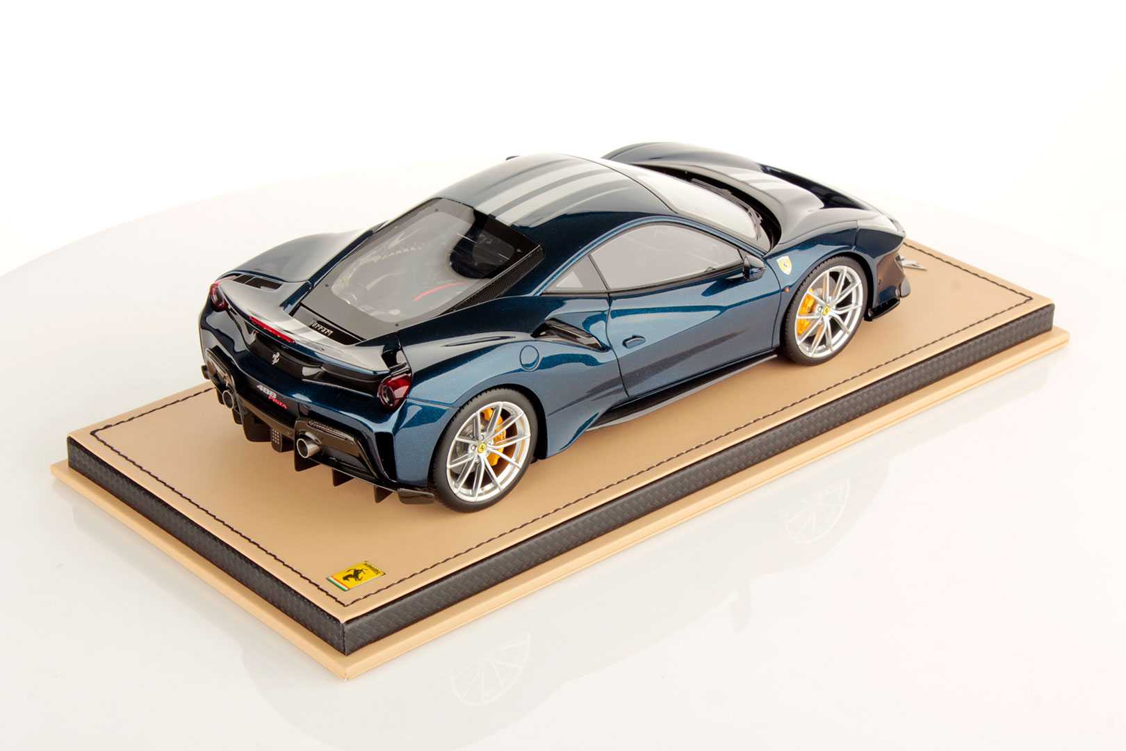 Ferrari 488 Pista 1:18