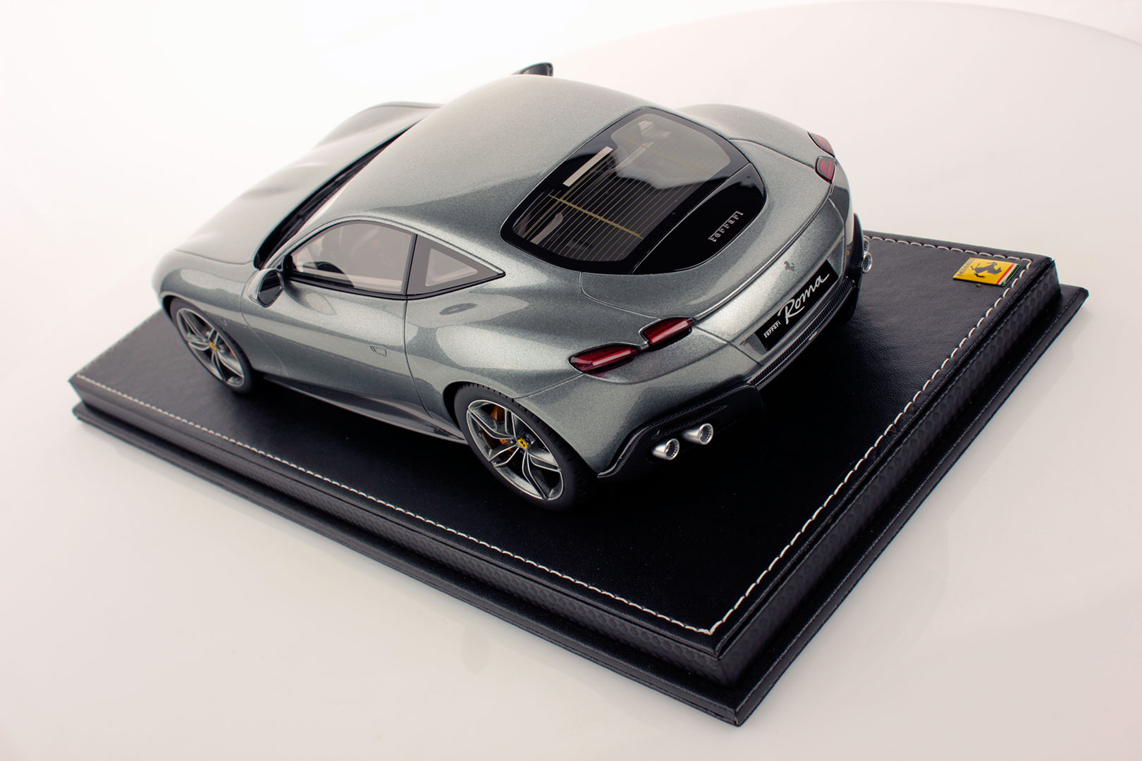 Ferrari Roma 1:18 - immagine 5