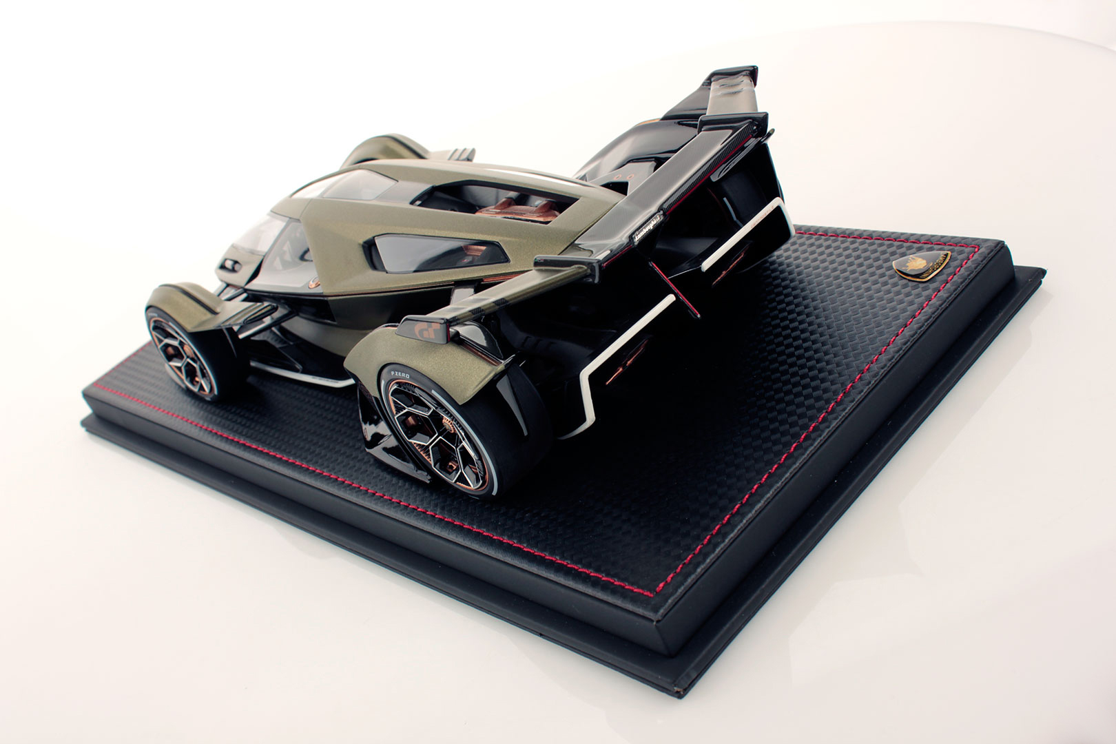 Lambo V12 Vision Gran Turismo 1:18 - immagine 5