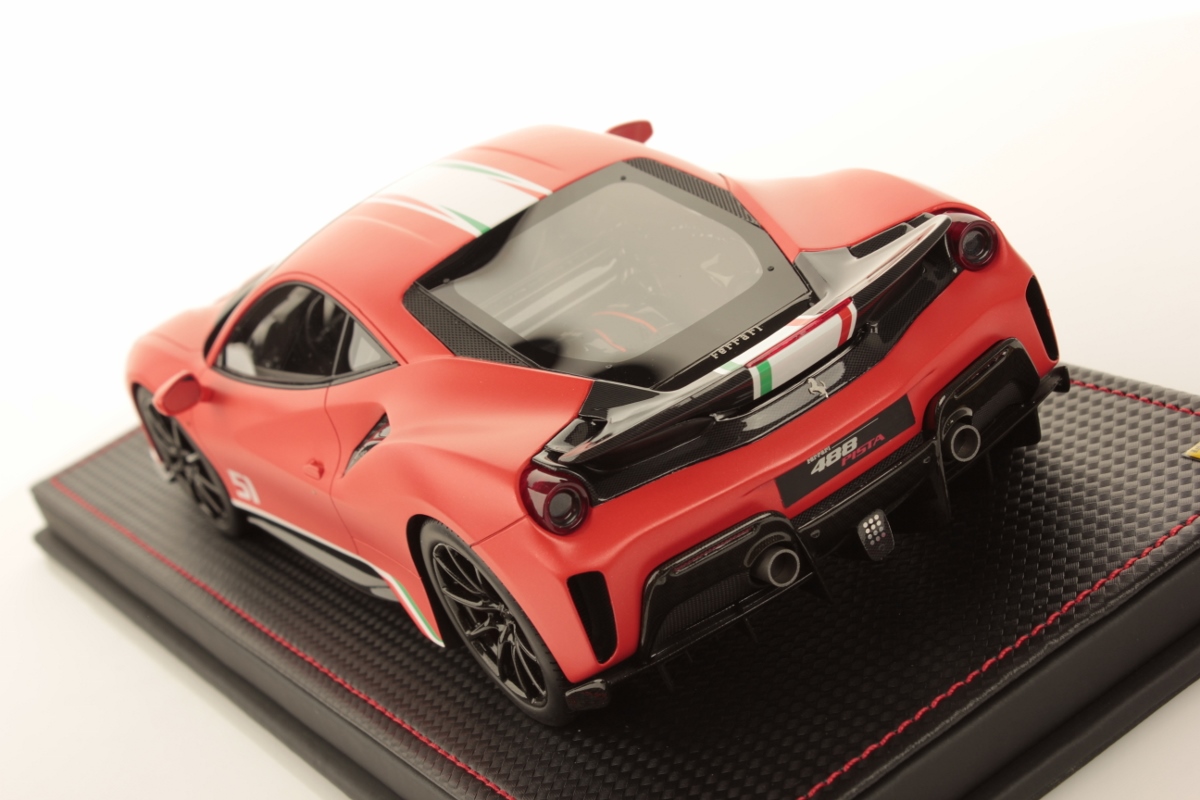 ferrari 488 pista piloti