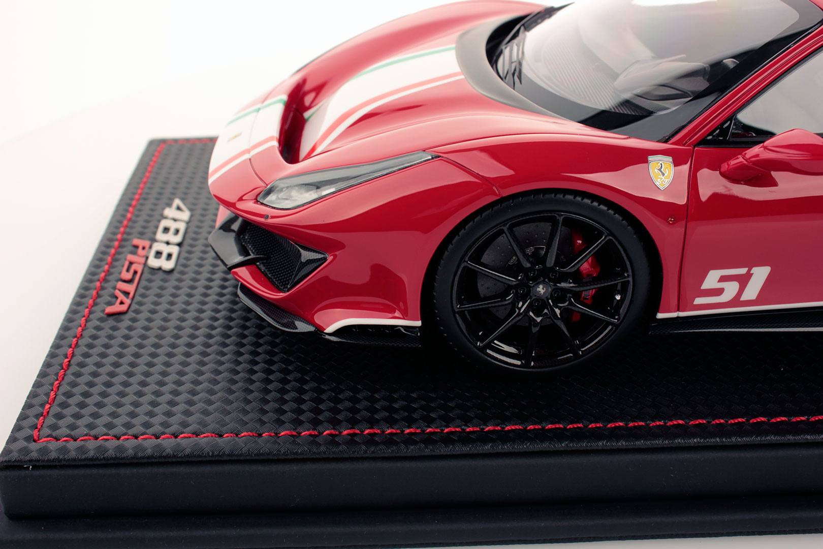ferrari 488 pista piloti
