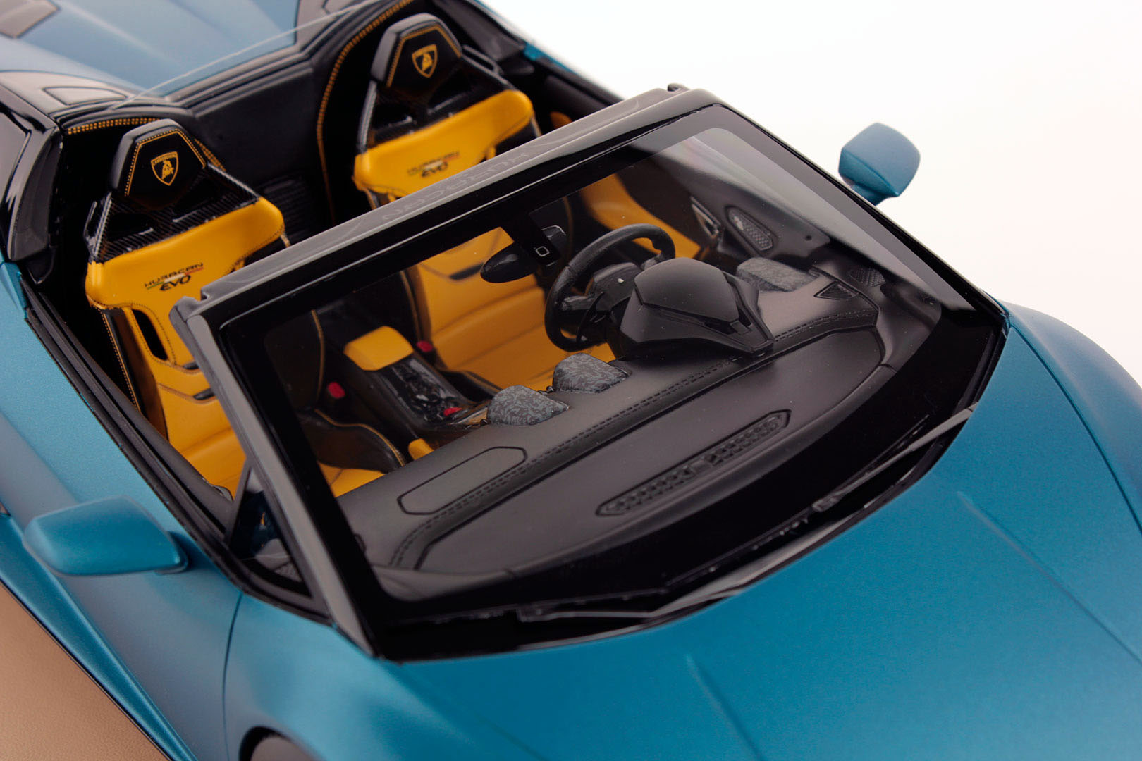 Lamborghini Huracán EVO RWD Spyder 1:18 - immagine 7