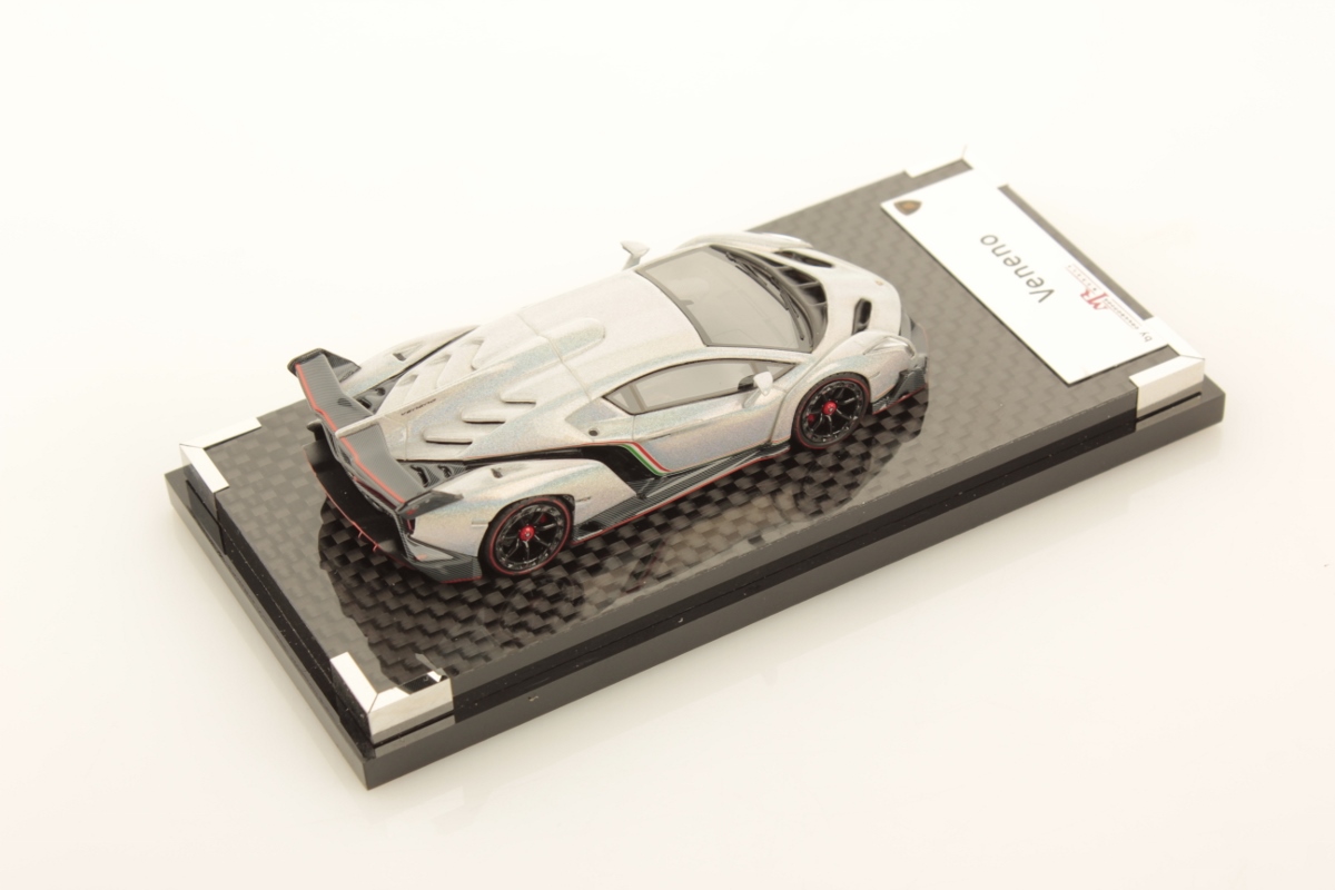 Lamborghini Veneno 1:64 - immagine 3