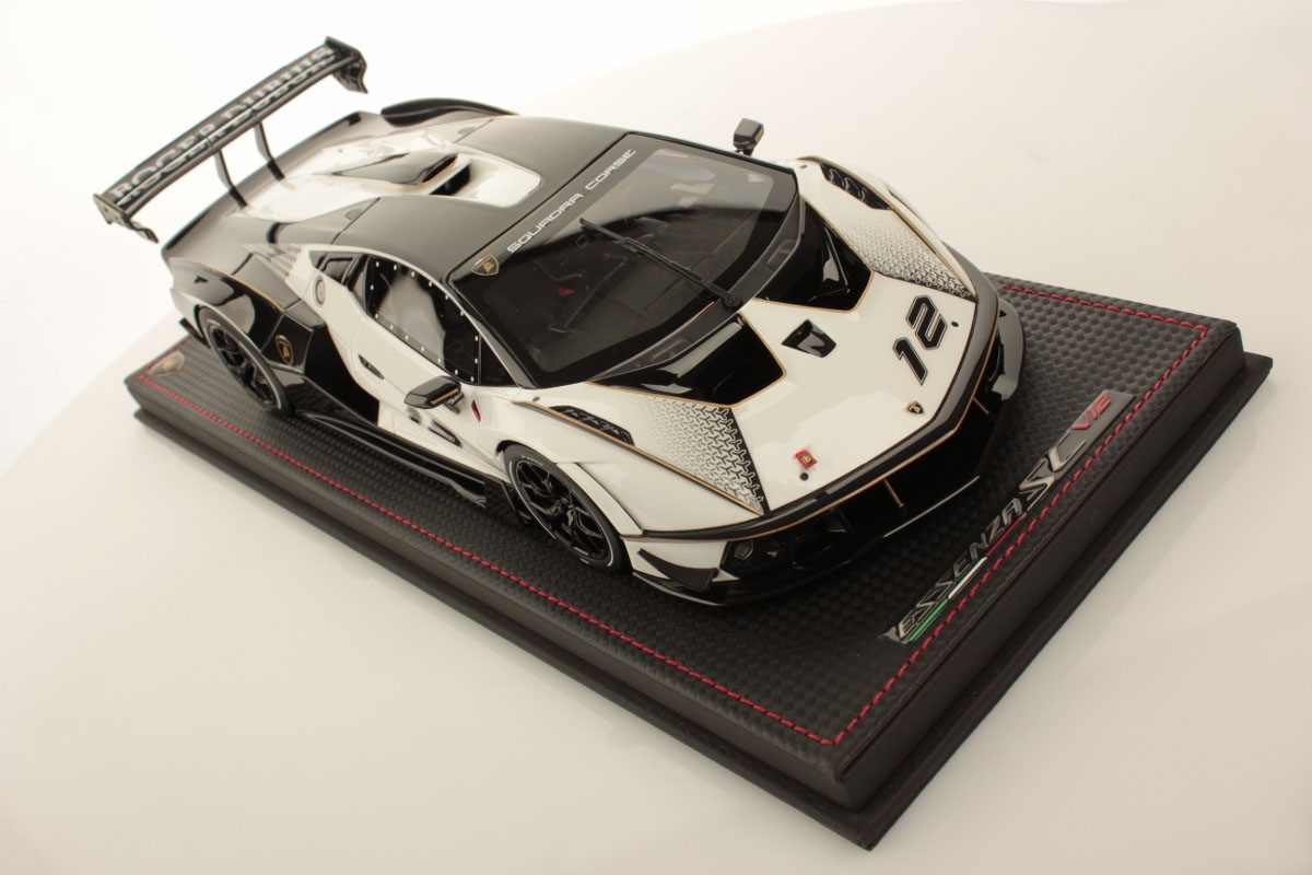 Lamborghini Essenza SCV12 1:18 - immagine 4