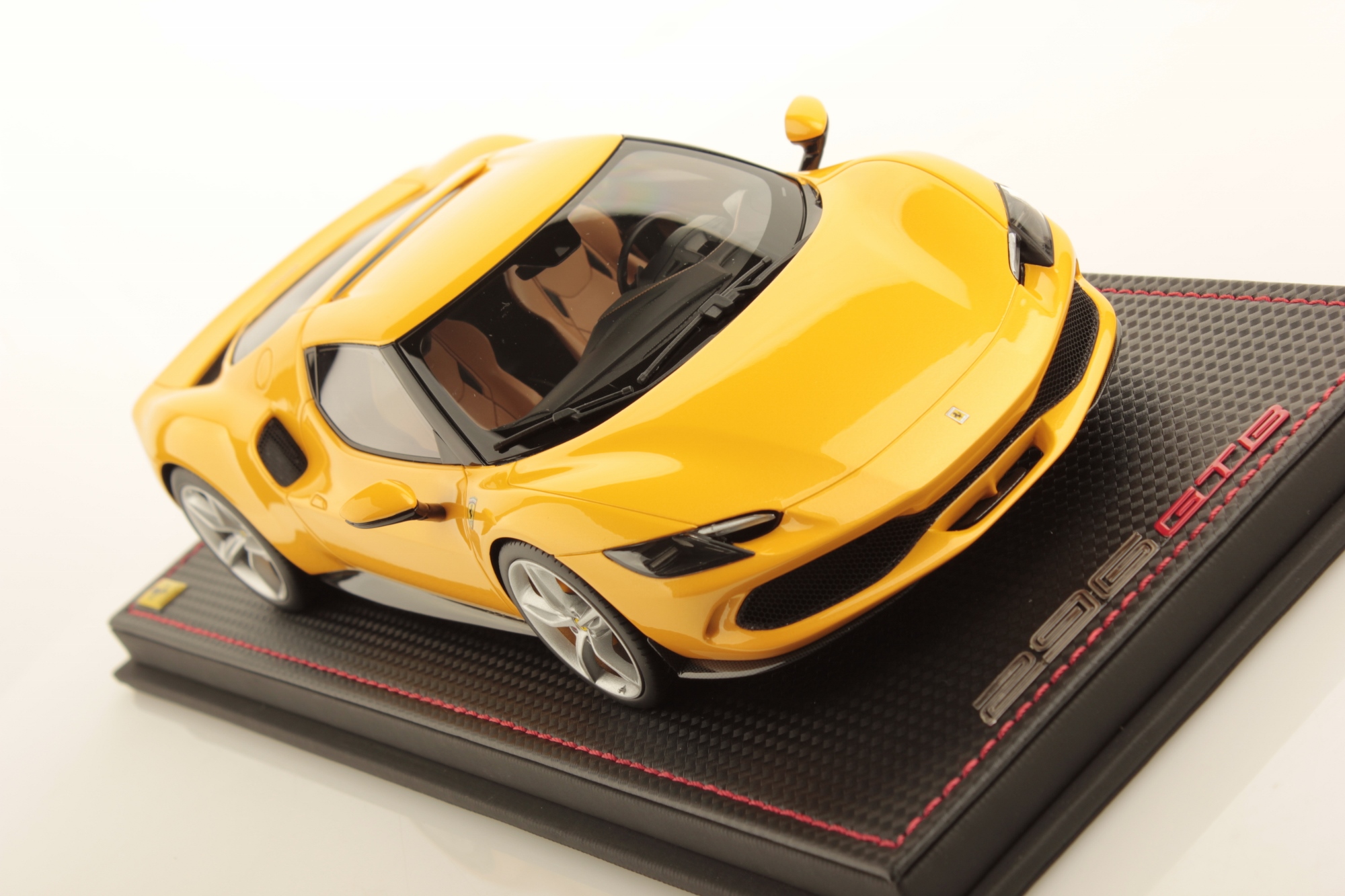 Ferrari 296 GTB 1:18 - immagine 4