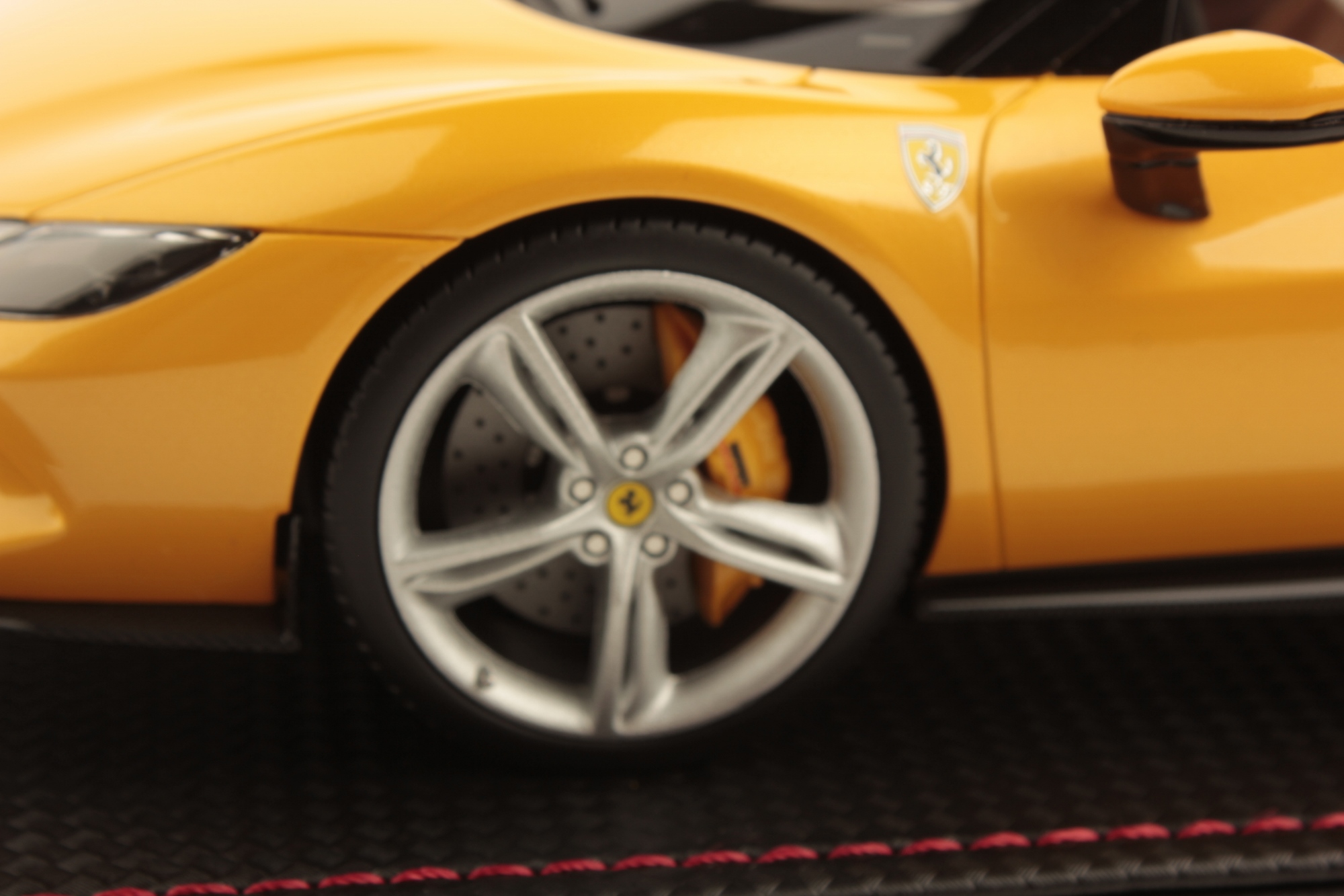 Ferrari 296 GTB 1:18 - immagine 6
