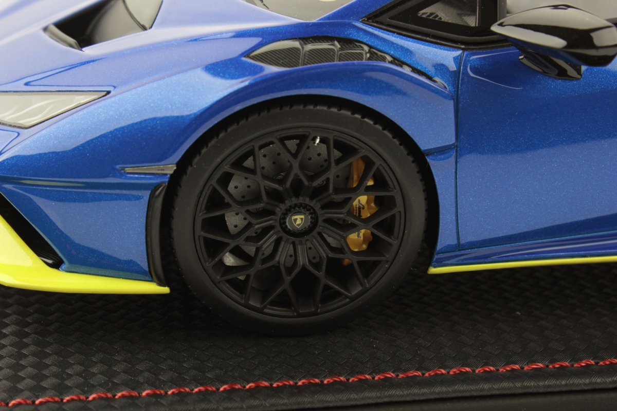 Lamborghini Huracán STO 1:18 - immagine 6