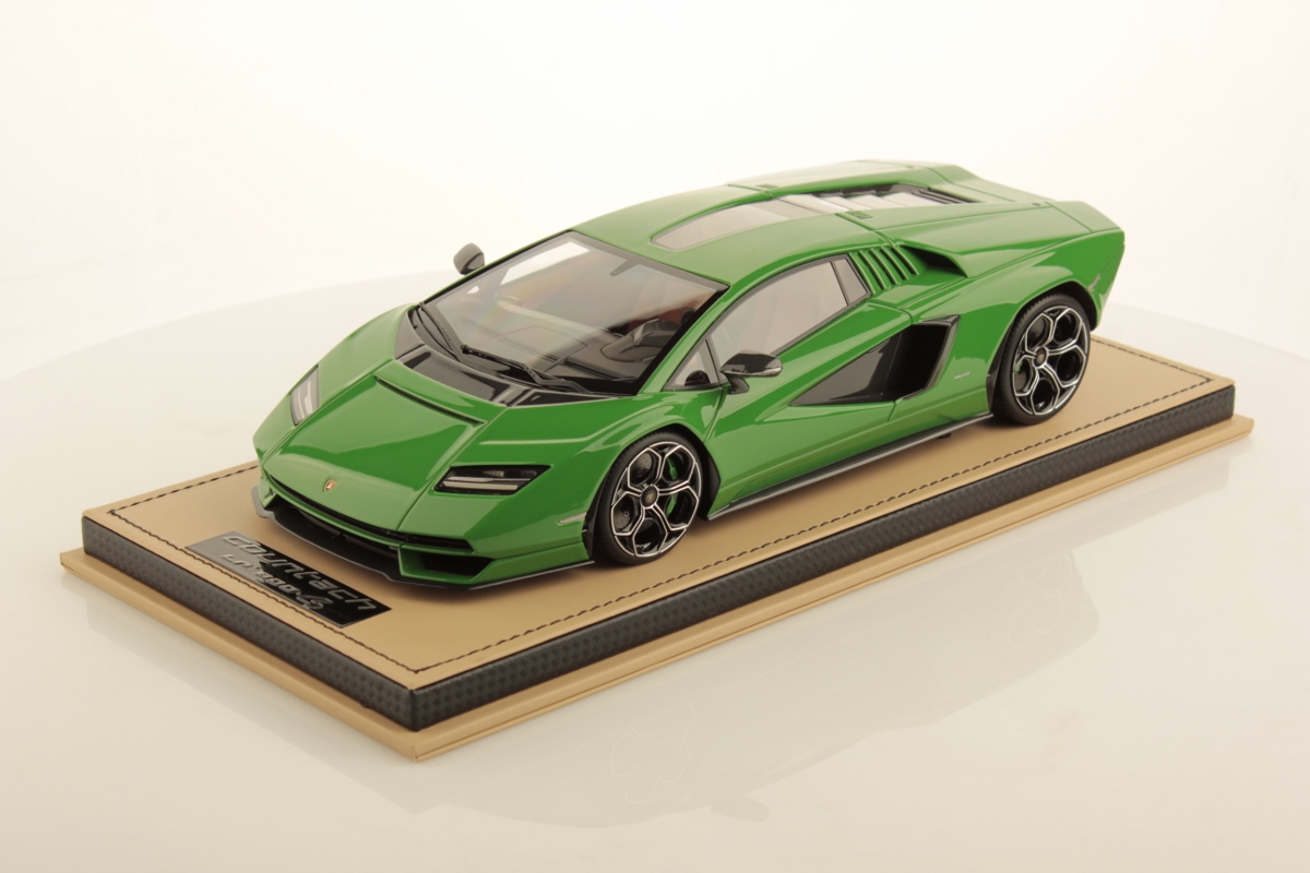 Lamborghini Countach LPI 800-4 1:18