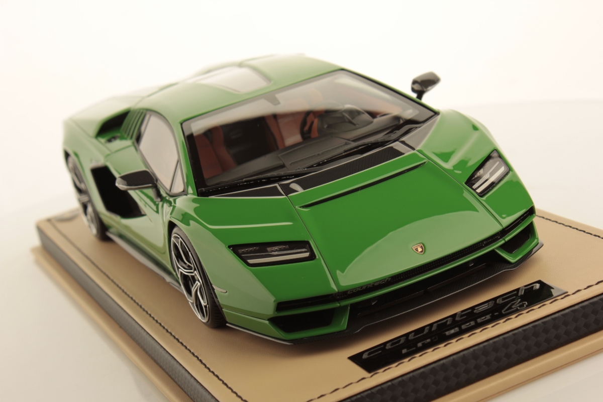 Lamborghini Countach LPI 800-4 1:18 - immagine 4