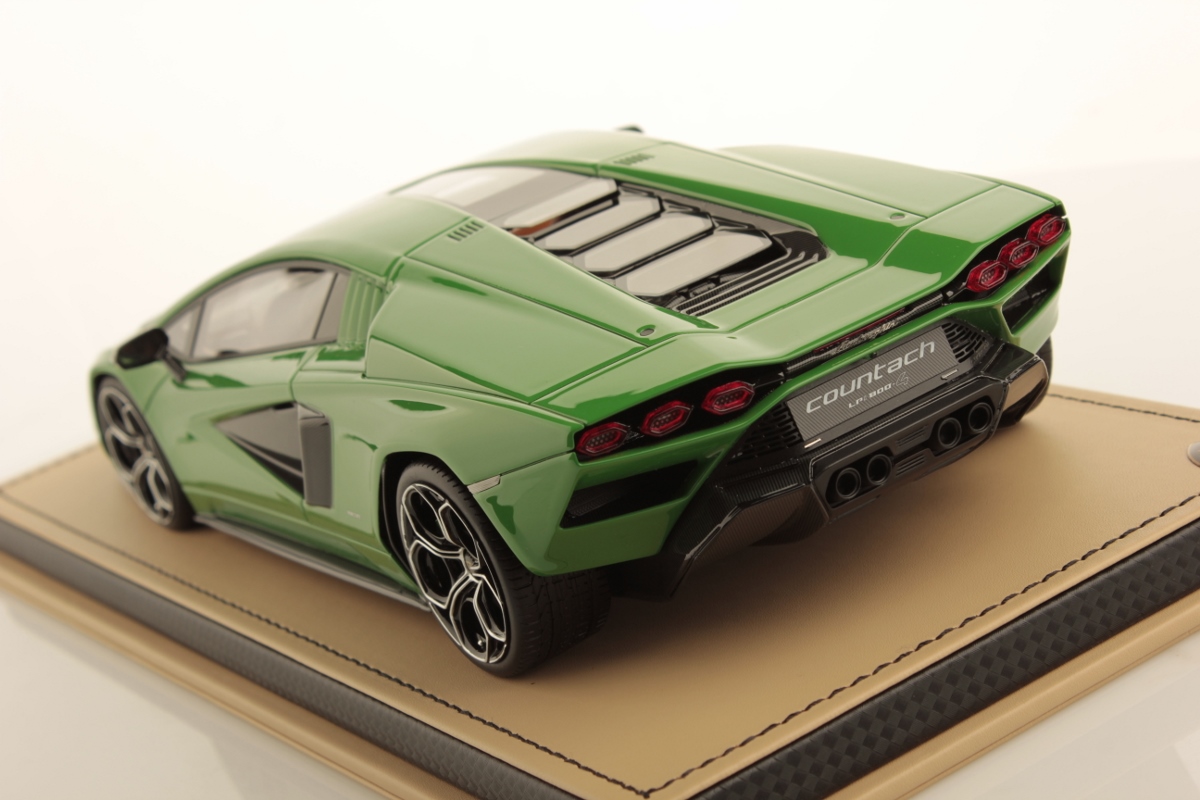 Lamborghini Countach LPI 800-4 1:18 - immagine 5