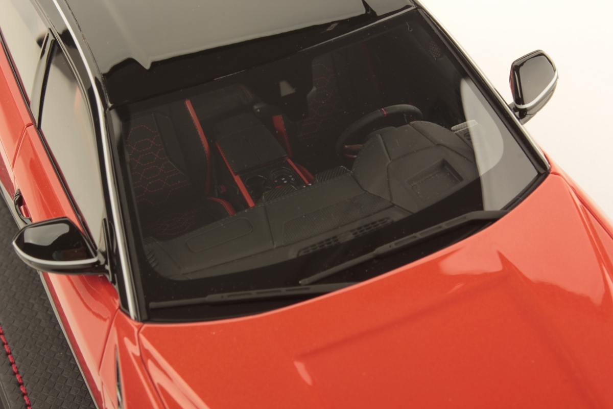 LAMBORGHINI URUS SE TETTONERO CAPSULE 1:18 - immagine 5