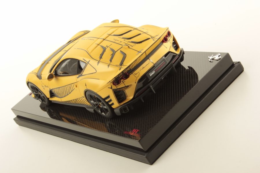 Ferrari 812 Competizione 1:18 | MR Collection Models