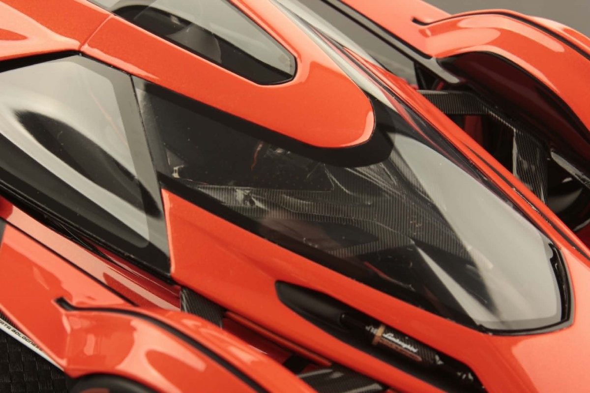 Lambo V12 Vision Gran Turismo 1:18 - immagine 5