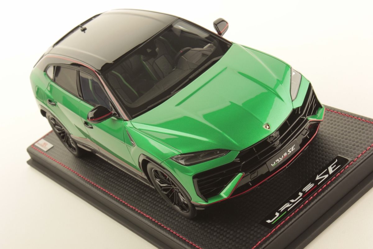 LAMBORGHINI URUS SE TETTONERO CAPSULE 1:18 - immagine 5